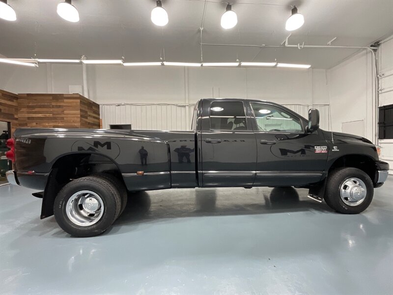 2007 Dodge Ram 3500 SLT BIG HORN 4X4 / 5.9L DIESEL / DUALLY / 6-SPEED  / LOCAL OREGON TRUCK / ZERO RUST / 103K MILES - Photo 4 - Gladstone, OR 97027