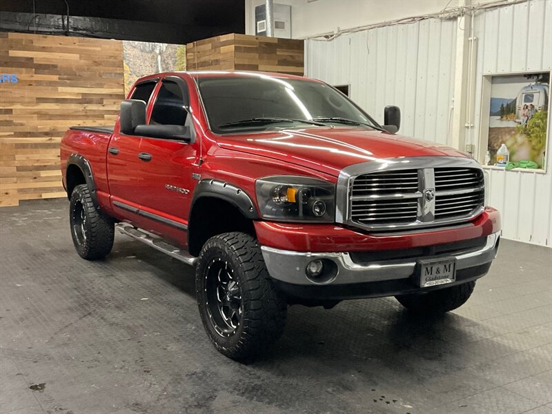 2007 Dodge Ram 1500 SLT Quad Cab / 4x4 / LITED / LOW MILES  Local Truck / WHEELS & TIRES / RUST FREE / SHARP - Photo 2 - Gladstone, OR 97027