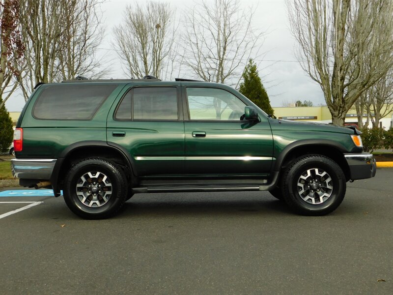 2000 Toyota 4Runner SR5 4X4 V6 3.4L Leather Low Miles of 135k - Photo 3 - Portland, OR 97217