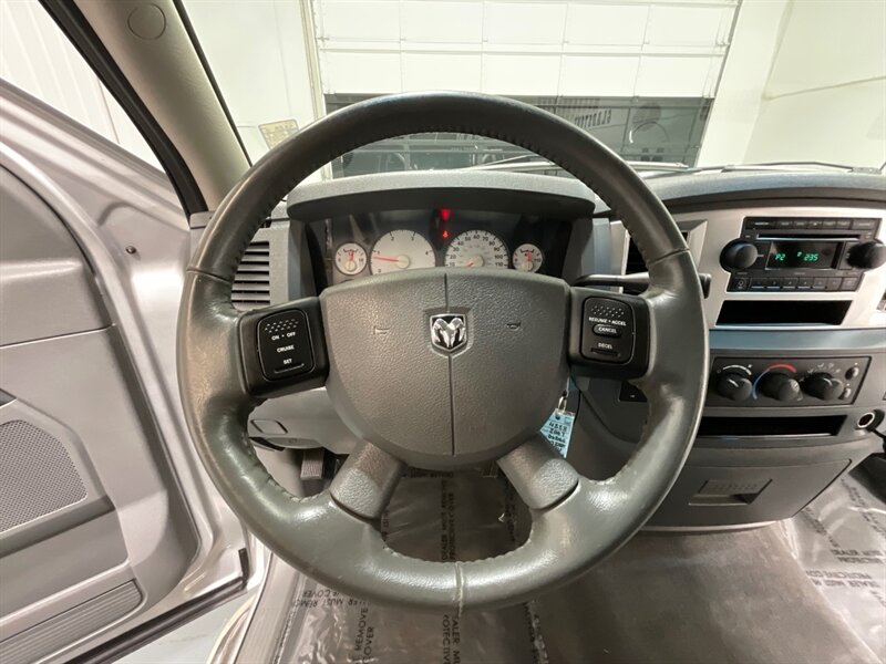 2007 Dodge Ram 2500 Big Horn 4X4 5.9L DIESEL / 55K MILES / NEW TIRES / LONG BED / ZERO RUST / LOCAL TRUCK - Photo 16 - Gladstone, OR 97027