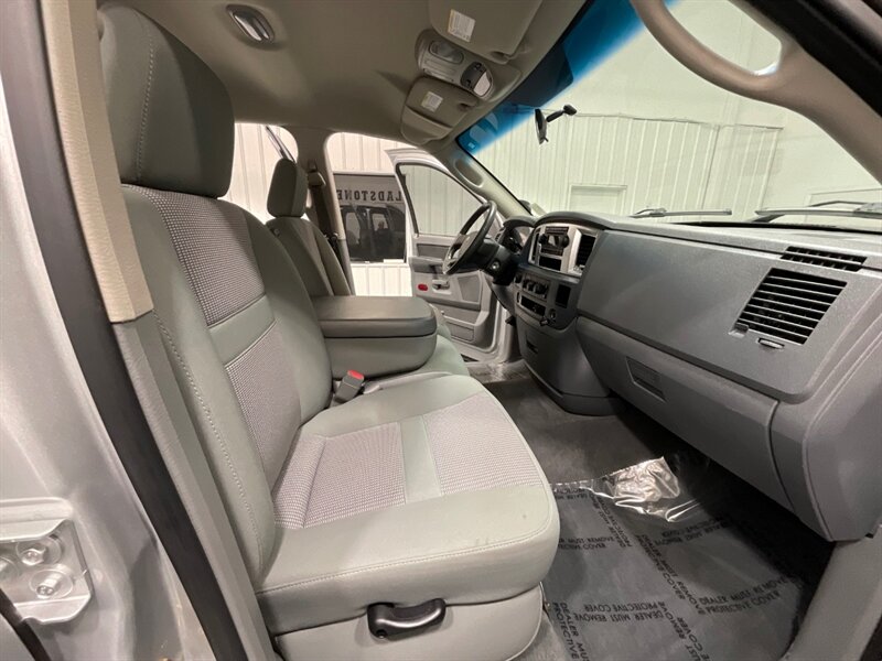 2007 Dodge Ram 2500 Big Horn 4X4 5.9L DIESEL / 55K MILES / NEW TIRES / LONG BED / ZERO RUST / LOCAL TRUCK - Photo 14 - Gladstone, OR 97027