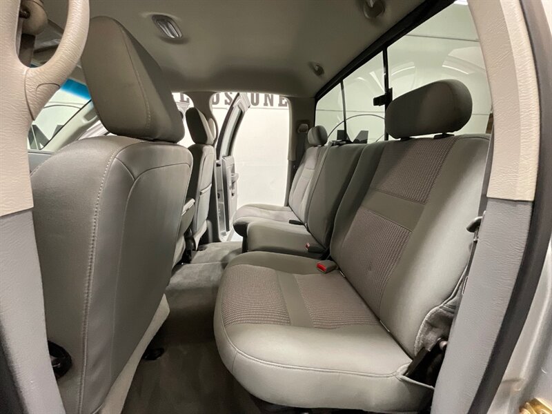 2007 Dodge Ram 2500 Big Horn 4X4 5.9L DIESEL / 55K MILES / NEW TIRES / LONG BED / ZERO RUST / LOCAL TRUCK - Photo 12 - Gladstone, OR 97027