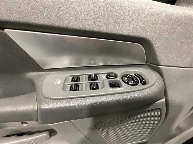 2007 Dodge Ram 2500 Big Horn 4X4 5.9L DIESEL / 55K MILES / NEW TIRES / LONG BED / ZERO RUST / LOCAL TRUCK - Photo 36 - Gladstone, OR 97027