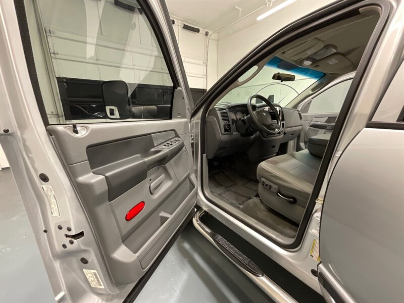 2007 Dodge Ram 2500 Big Horn 4X4 5.9L DIESEL / 55K MILES / NEW TIRES / LONG BED / ZERO RUST / LOCAL TRUCK - Photo 33 - Gladstone, OR 97027