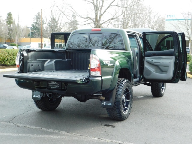 2013 Toyota Tacoma DOUBLE CAB 4X4 / V6 4.0 / TRD SPORT / CAM / LIFTED   - Photo 28 - Portland, OR 97217