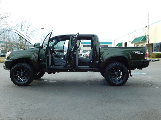 2013 Toyota Tacoma DOUBLE CAB 4X4 / V6 4.0 / TRD SPORT / CAM / LIFTED   - Photo 21 - Portland, OR 97217