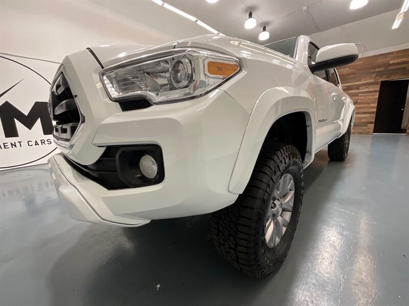 2017 Toyota Tacoma SR5 V6 Double Cab 4X4 / 3.5L V6 / Backup Camera  / NO RUST - Photo 40 - Gladstone, OR 97027