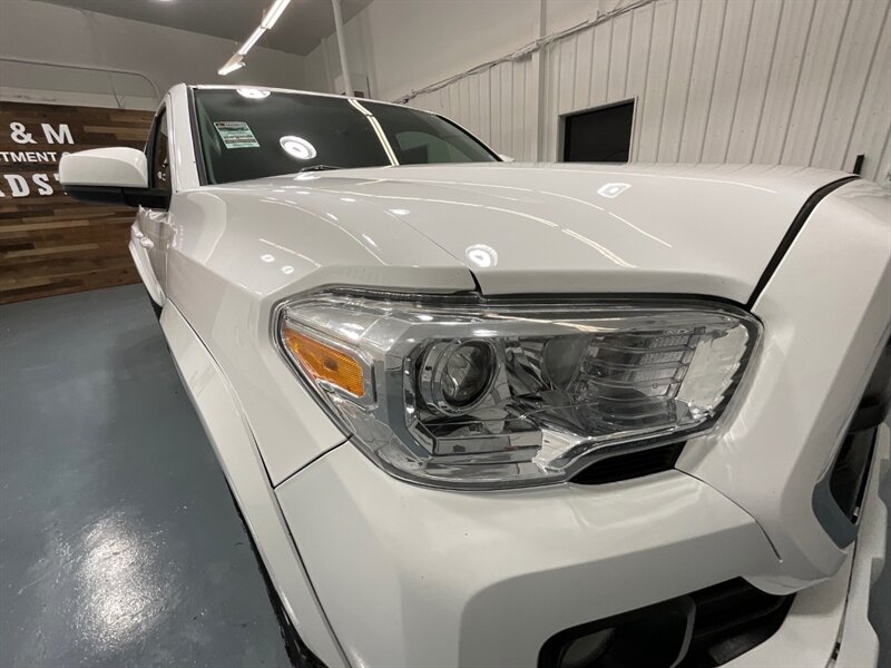 2017 Toyota Tacoma SR5 V6 Double Cab 4X4 / 3.5L V6 / Backup Camera  / NO RUST - Photo 27 - Gladstone, OR 97027