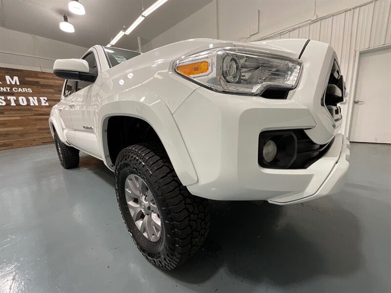 2017 Toyota Tacoma SR5 V6 Double Cab 4X4 / 3.5L V6 / Backup Camera  / NO RUST - Photo 41 - Gladstone, OR 97027