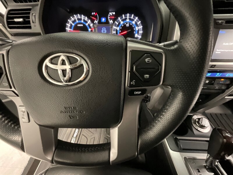 2015 Toyota 4Runner Limited Sport Utility / 4X4 / 72,000 MILES  /RUST FREE / Leather & Heated Seats /Sunroof / Navigation / BRAND NEW TIRES - Photo 40 - Gladstone, OR 97027