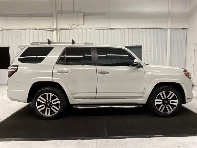 2015 Toyota 4Runner Limited Sport Utility / 4X4 / 72,000 MILES  /RUST FREE / Leather & Heated Seats /Sunroof / Navigation / BRAND NEW TIRES - Photo 4 - Gladstone, OR 97027