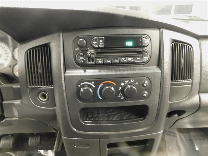 2003 Dodge Ram 2500 SLT 4X4 / 5.9L CUMMI   - Photo 19 - Gladstone, OR 97027