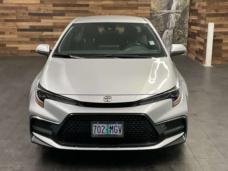 2020 Toyota Corolla SE Sedan / 1-OWNER /  Backup Camera / 1-OWNER - Photo 5 - Gladstone, OR 97027