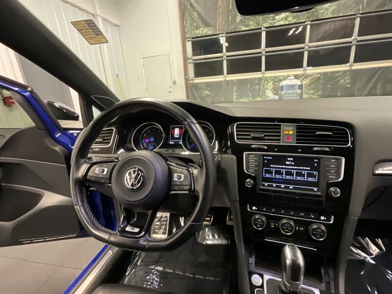 2017 Volkswagen Golf R Hatchback GOLF R / A  Backup Camera / SHARP SHARP - Photo 19 - Gladstone, OR 97027