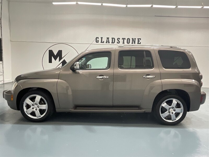 2011 Chevrolet HHR LT Wagon / 2.2L 4Cyl / Only 89K Miles - Photo 3 - Gladstone, OR 97027