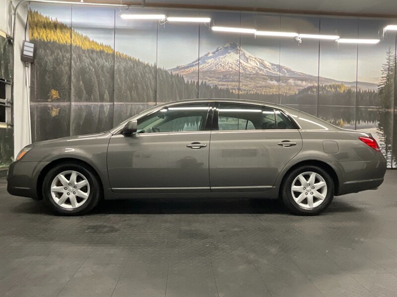 2007 Toyota Avalon XL Sedan / V6 / Excel Cond / 129,000 MILES   - Photo 3 - Gladstone, OR 97027