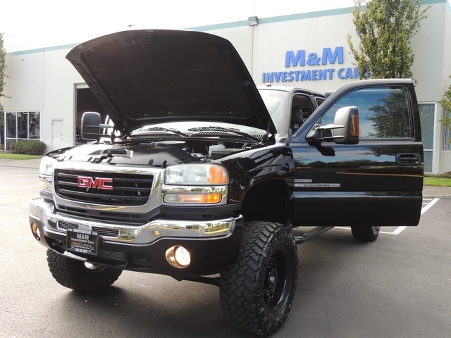 2005 GMC Sierra 2500 SLT / 4X4 / 6.6L Duramax Diesel / LIFTED LIFTED   - Photo 31 - Portland, OR 97217