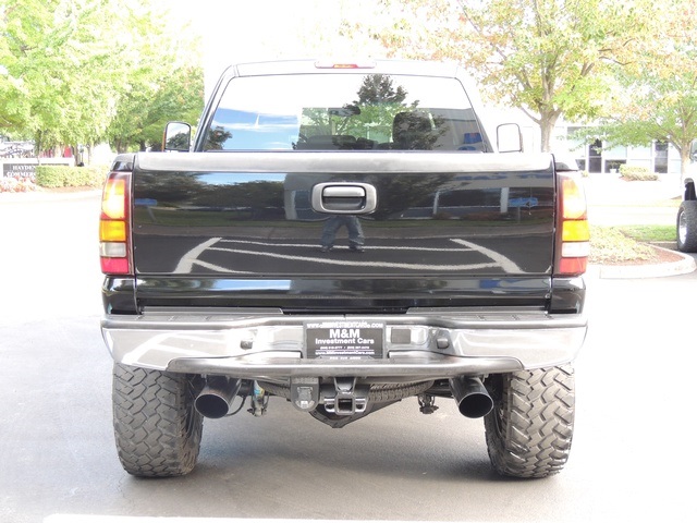 2005 GMC Sierra 2500 SLT / 4X4 / 6.6L Duramax Diesel / LIFTED LIFTED   - Photo 6 - Portland, OR 97217