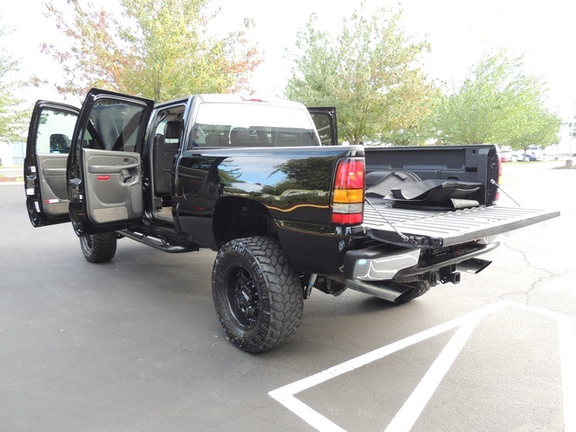 2005 GMC Sierra 2500 SLT / 4X4 / 6.6L Duramax Diesel / LIFTED LIFTED   - Photo 33 - Portland, OR 97217