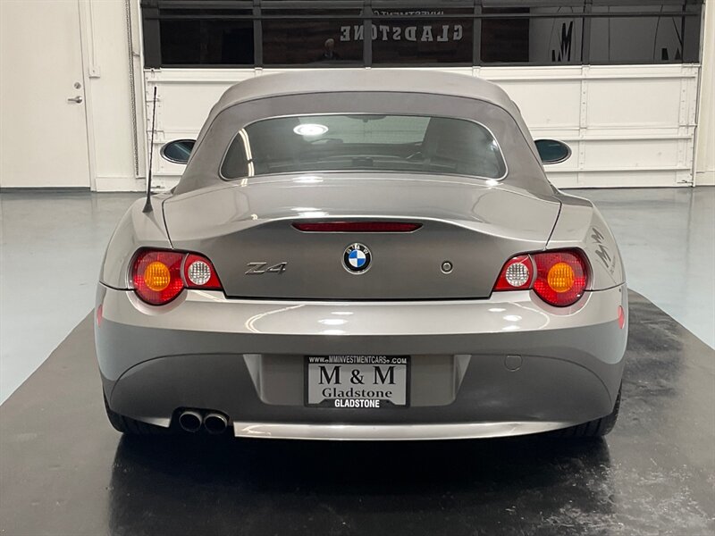 2003 BMW Z4 3.0i Roadster 2Dr Convertible / ONLY 38,000 MILES  / Premium & Sport Pkgs - Photo 7 - Gladstone, OR 97027