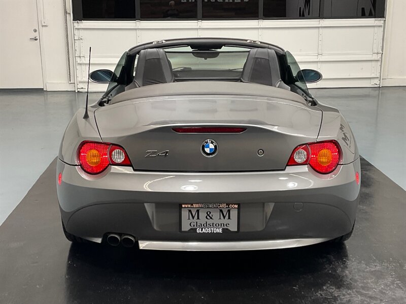 2003 BMW Z4 3.0i Roadster 2Dr Convertible / ONLY 38,000 MILES  / Premium & Sport Pkgs - Photo 57 - Gladstone, OR 97027