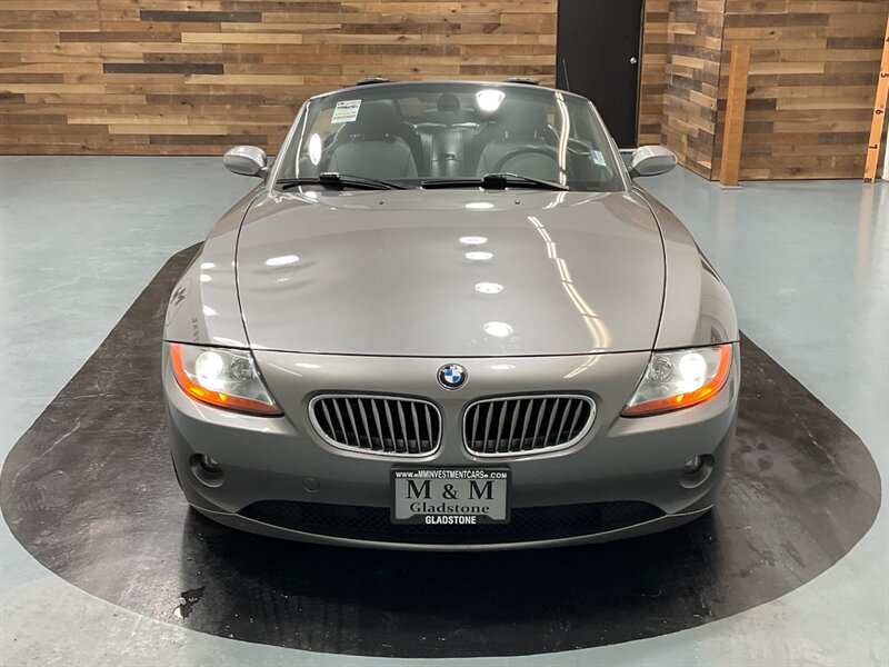 2003 BMW Z4 3.0i Roadster 2Dr Convertible / ONLY 38,000 MILES  / Premium & Sport Pkgs - Photo 56 - Gladstone, OR 97027