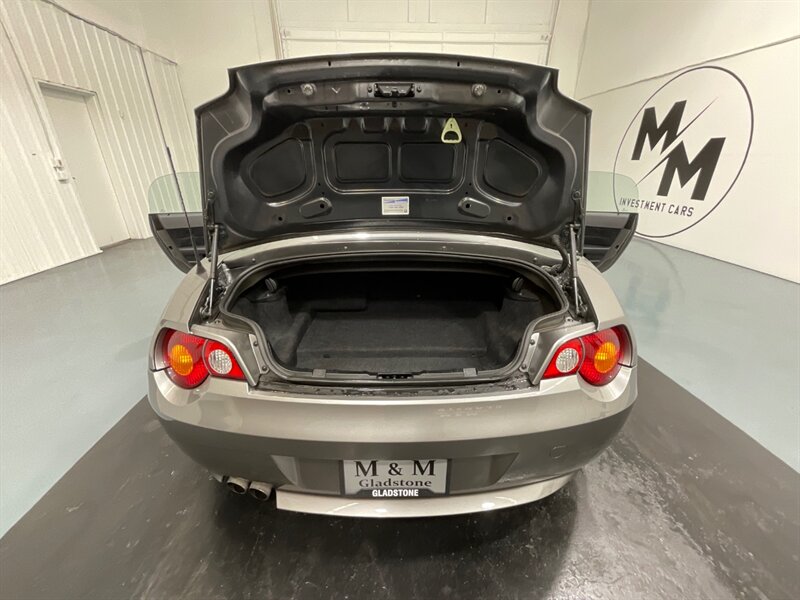 2003 BMW Z4 3.0i Roadster 2Dr Convertible / ONLY 38,000 MILES  / Premium & Sport Pkgs - Photo 51 - Gladstone, OR 97027