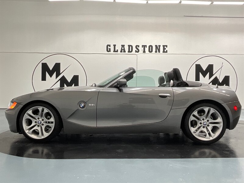 2003 BMW Z4 3.0i Roadster 2Dr Convertible / ONLY 38,000 MILES  / Premium & Sport Pkgs - Photo 10 - Gladstone, OR 97027