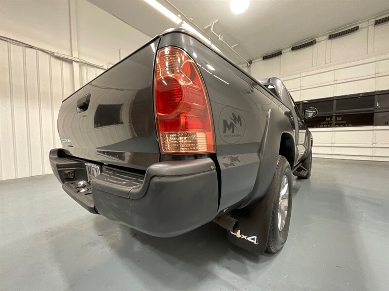 2014 Toyota Tacoma Regular Cab 4X4 / 2.7L 4Cyl / 5-SPEED MANUAL  / LOCAL OREGON TRUCK / ZERO RUST - Photo 41 - Gladstone, OR 97027