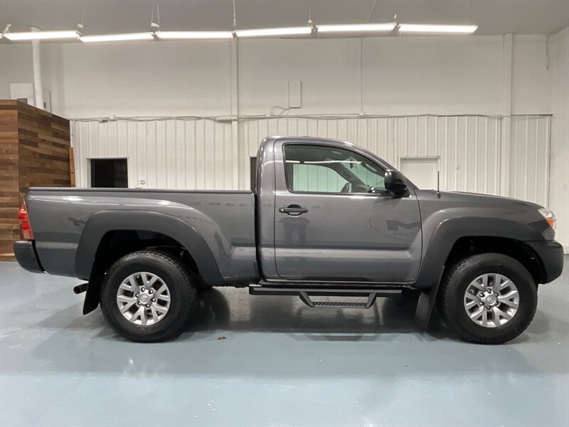 2014 Toyota Tacoma Regular Cab 4X4 / 2.7L 4Cyl / 5-SPEED MANUAL  / LOCAL OREGON TRUCK / ZERO RUST - Photo 4 - Gladstone, OR 97027