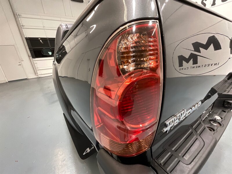 2014 Toyota Tacoma Regular Cab 4X4 / 2.7L 4Cyl / 5-SPEED MANUAL  / LOCAL OREGON TRUCK / ZERO RUST - Photo 28 - Gladstone, OR 97027