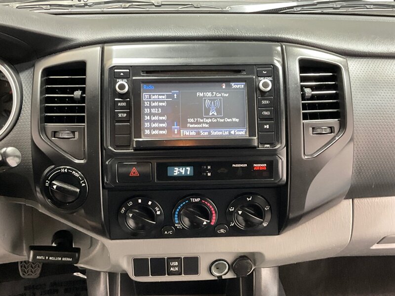 2014 Toyota Tacoma Regular Cab 4X4 / 2.7L 4Cyl / 5-SPEED MANUAL  / LOCAL OREGON TRUCK / ZERO RUST - Photo 14 - Gladstone, OR 97027