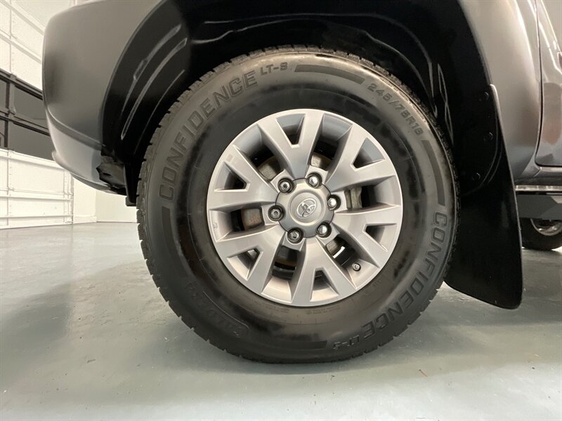 2014 Toyota Tacoma Regular Cab 4X4 / 2.7L 4Cyl / 5-SPEED MANUAL  / LOCAL OREGON TRUCK / ZERO RUST - Photo 23 - Gladstone, OR 97027