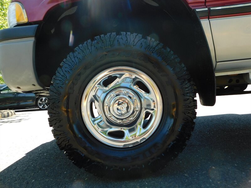 1996 Dodge Ram 2500 3/4 TON 4X4 / V8 5.9 L /  NEW TIRES / LOW MILES   - Photo 38 - Portland, OR 97217