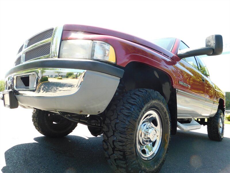 1996 Dodge Ram 2500 3/4 TON 4X4 / V8 5.9 L /  NEW TIRES / LOW MILES   - Photo 9 - Portland, OR 97217