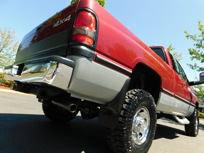 1996 Dodge Ram 2500 3/4 TON 4X4 / V8 5.9 L /  NEW TIRES / LOW MILES   - Photo 11 - Portland, OR 97217