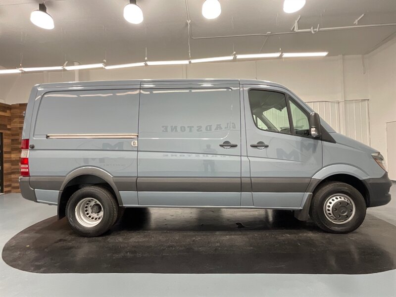 2017 Mercedes-Benz Sprinter 3500XD CARGO VAN / V6 DIESEL / DUALLY / 17K MILES  / DUALLY / LOW MILES - Photo 4 - Gladstone, OR 97027