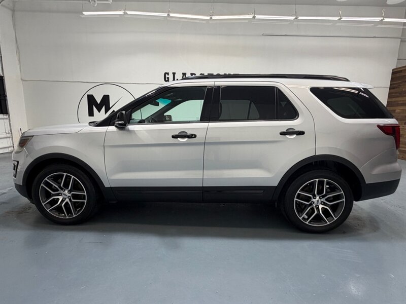 2017 Ford Explorer Sport AWD 3.5L ECOBOOST /3RD ROW SEAT /LEATHER / Heated & Cooled Leather Seats / Navi & Camera - Photo 3 - Gladstone, OR 97027