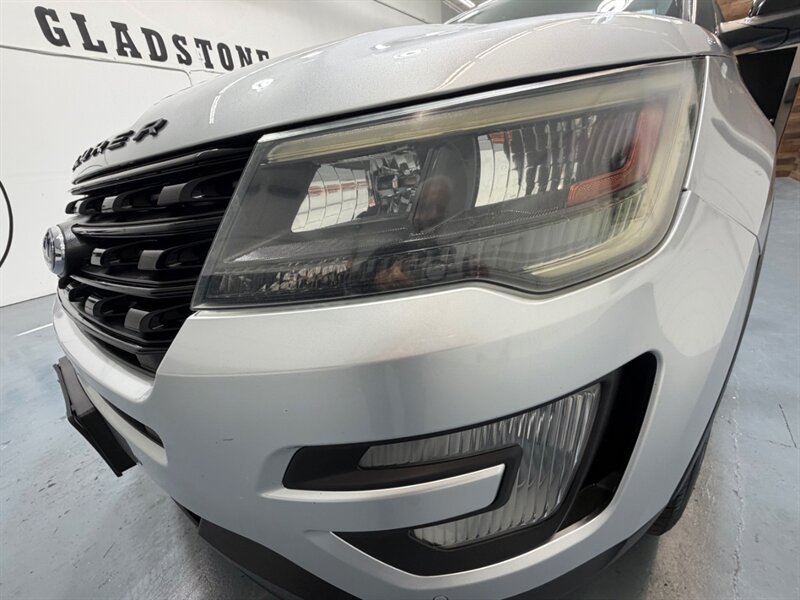 2017 Ford Explorer Sport AWD 3.5L ECOBOOST /3RD ROW SEAT /LEATHER / Heated & Cooled Leather Seats / Navi & Camera - Photo 26 - Gladstone, OR 97027