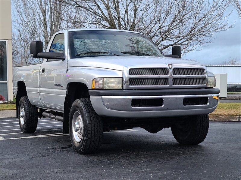 2001 Dodge Ram 2500 REG CAB / 4X4 / 5.9L V8 / LONG BED /  3/4 TON  / Oregon Truck / No Rust / Very Clean & Sharp - Photo 2 - Portland, OR 97217