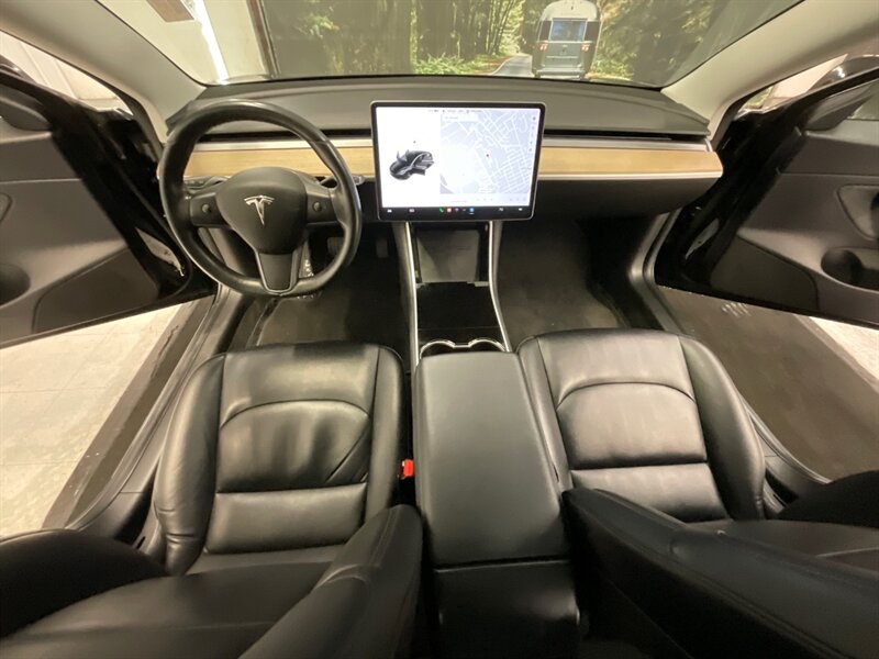 2018 Tesla Model 3 Long Range Sedan / AUTO PILOT / NEW WHEELS & TIRES  / Leather & Heated seats / LONG RANGE / 76,000 MILES - Photo 48 - Gladstone, OR 97027