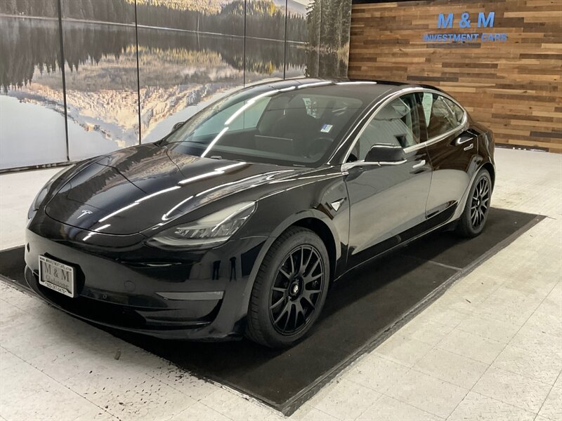 2018 Tesla Model 3 Long Range Sedan / AUTO PILOT / NEW WHEELS & TIRES  / Leather & Heated seats / LONG RANGE / 76,000 MILES - Photo 25 - Gladstone, OR 97027