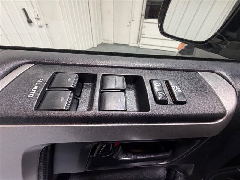 2012 Toyota 4Runner Limited 4x4 /Leather Heated seats / Sunroof /ZERO RUST / Navigation & Backup Camera - Photo 38 - Gladstone, OR 97027