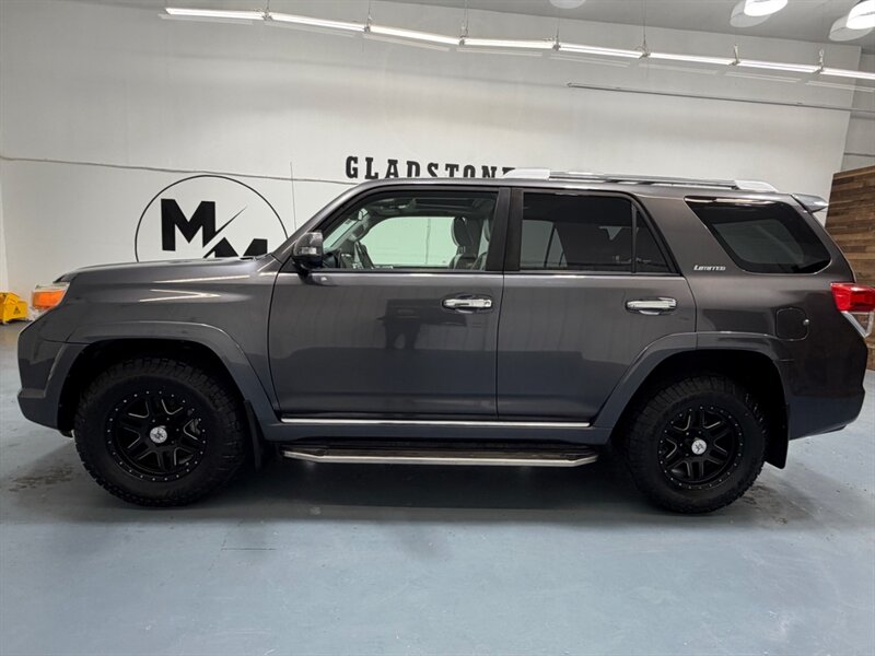 2012 Toyota 4Runner Limited 4x4 /Leather Heated seats / Sunroof /ZERO RUST / Navigation & Backup Camera - Photo 3 - Gladstone, OR 97027