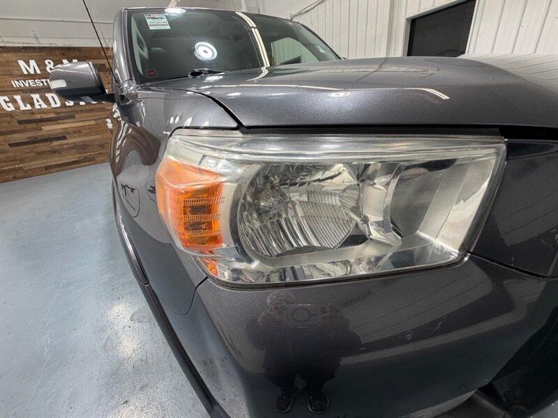 2012 Toyota 4Runner Limited 4x4 /Leather Heated seats / Sunroof /ZERO RUST / Navigation & Backup Camera - Photo 27 - Gladstone, OR 97027