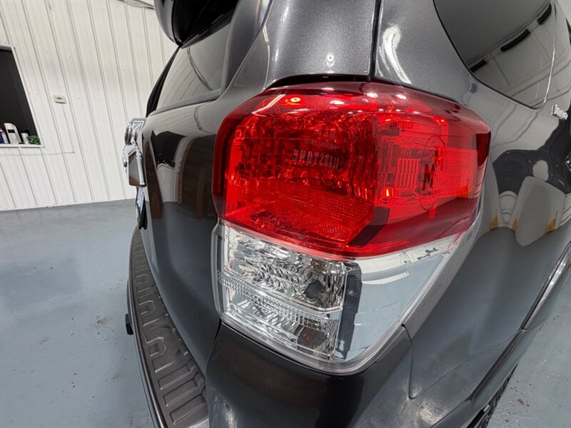 2012 Toyota 4Runner Limited 4x4 /Leather Heated seats / Sunroof /ZERO RUST / Navigation & Backup Camera - Photo 28 - Gladstone, OR 97027