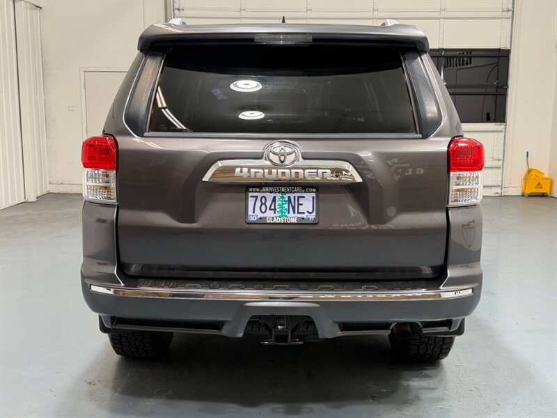 2012 Toyota 4Runner Limited 4x4 /Leather Heated seats / Sunroof /ZERO RUST / Navigation & Backup Camera - Photo 6 - Gladstone, OR 97027