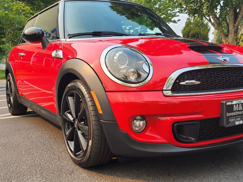 2013 MINI Cooper S 1.6L TURBO / Leather / PANO ROOF / 6-SPEED MANUAL / Hardtop / COLD WEATHER PKG / Continental Tires - Photo 8 - Portland, OR 97217