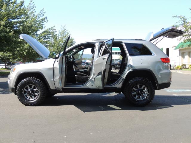 2015 Jeep Grand Cherokee Laredo / 4WD / 18K miles / LIFTED LIFTED   - Photo 26 - Portland, OR 97217