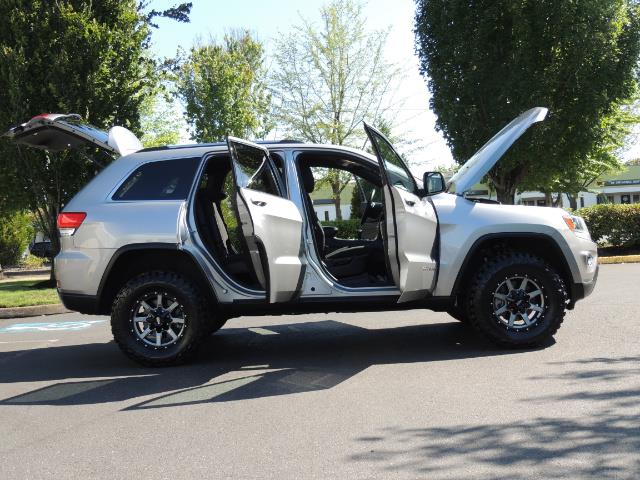 2015 Jeep Grand Cherokee Laredo / 4WD / 18K miles / LIFTED LIFTED   - Photo 30 - Portland, OR 97217